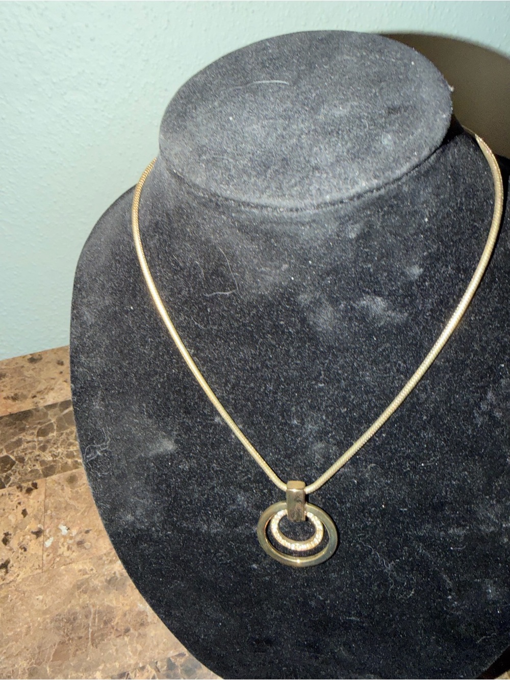 Layered Double Ring Pendant Necklace in Gold Tone